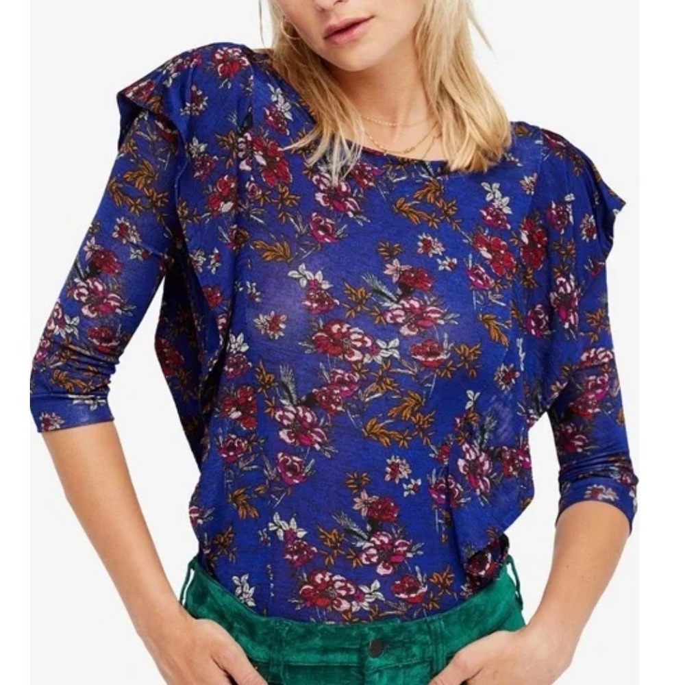 Free People Blue Floral Dock Street Ruffle Top Sz‎ M Keyhole 3/4 Sleeve OB726779